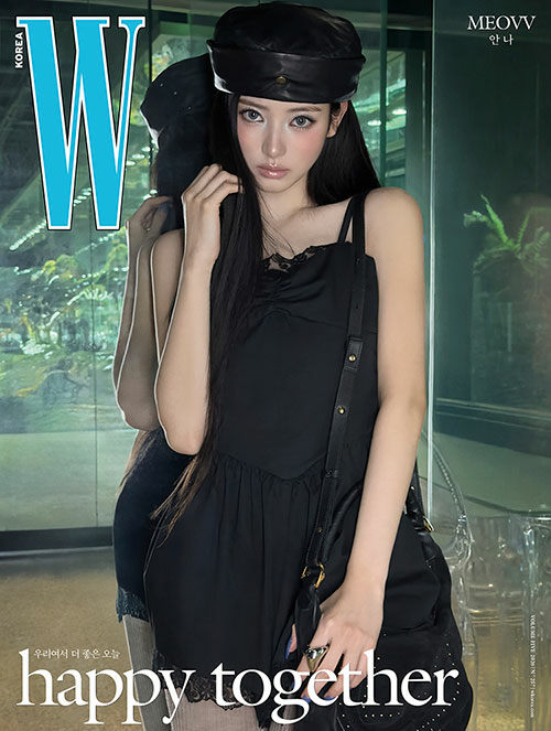 W Volume 5 (Cover: MEOVV Anna Type A)